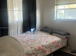 5715 NW 85th Ave, Tamarac FL 33321