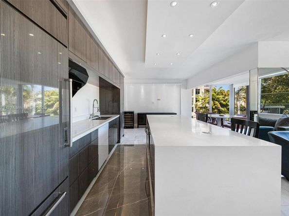 3 Island Ave 03C, Miami Beach FL 33139