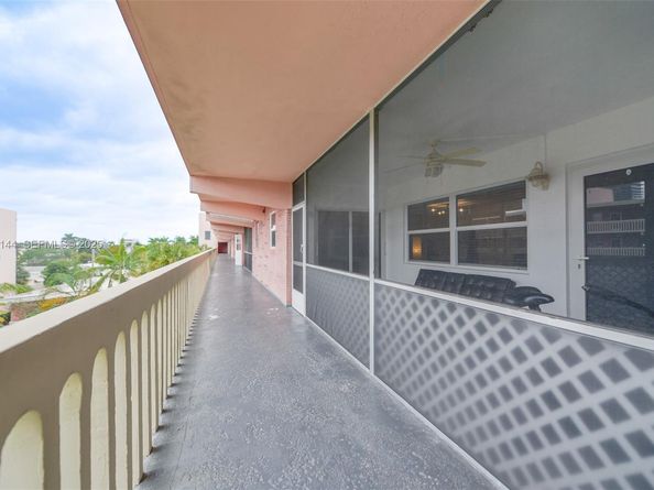 200 NE 12th Ave 6D, Hallandale Beach FL 33009