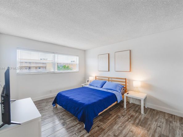 200 NE 12th Ave 6D, Hallandale Beach FL 33009