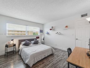 200 NE 12th Ave 6D, Hallandale Beach FL 33009