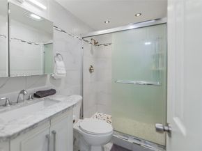 200 NE 12th Ave 6D, Hallandale Beach FL 33009