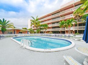 200 NE 12th Ave 6D, Hallandale Beach FL 33009