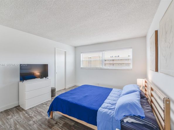 200 NE 12th Ave 6D, Hallandale Beach FL 33009