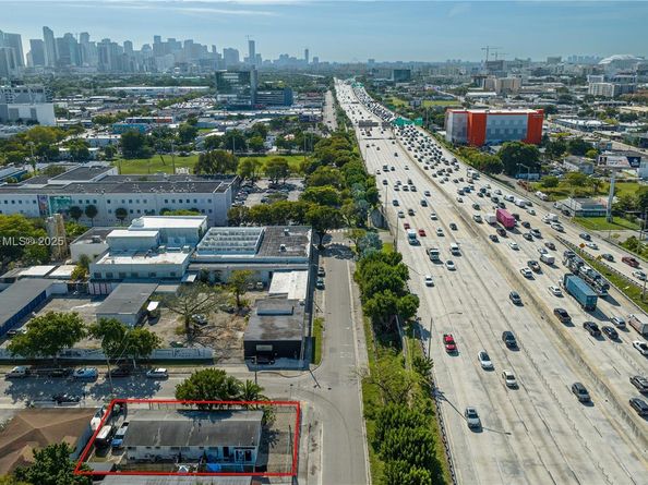 599 NW 33rd St, Miami FL 33127