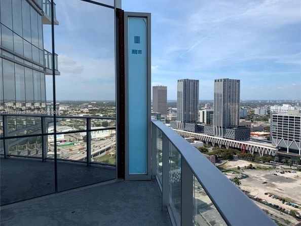 851 NE 1st Ave 3002, Miami FL 33132