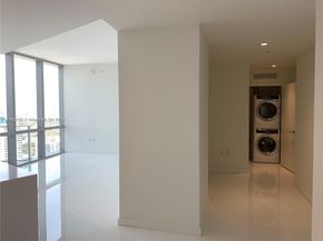 851 NE 1st Ave 3002, Miami FL 33132