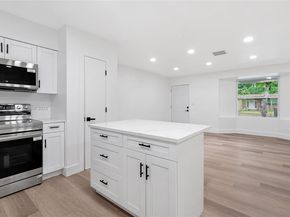 4290 NW 38th Ave, Lauderdale Lakes FL 33309