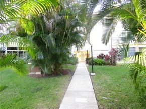 5111 W Oakland Park Blvd 301, Lauderdale Lakes FL 33313