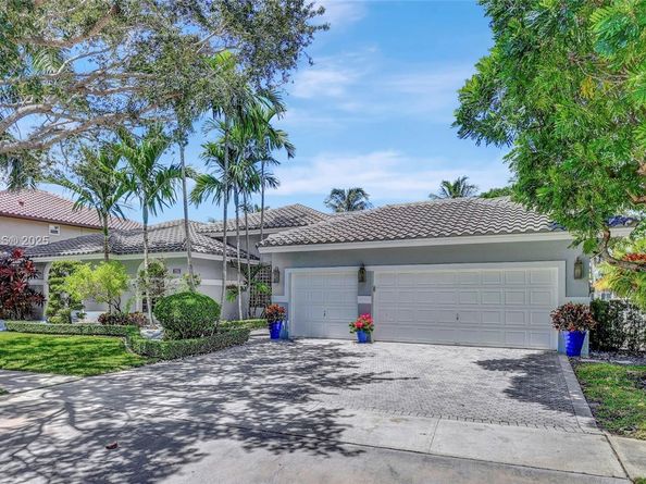 17511 SW 12th St, Pembroke Pines FL 33029