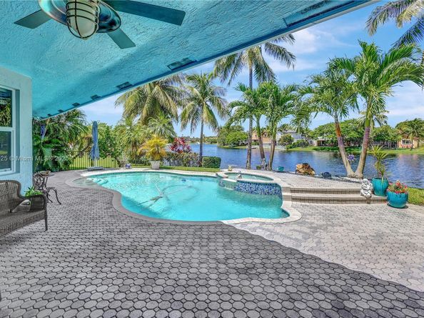 17511 SW 12th St, Pembroke Pines FL 33029