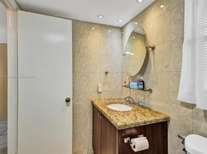2791 N Pine Island Rd 205, Sunrise FL 33322