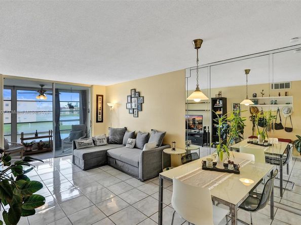 2791 N Pine Island Rd 205, Sunrise FL 33322