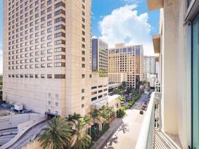 9055 SW 73rd Ct 707, Miami FL 33156