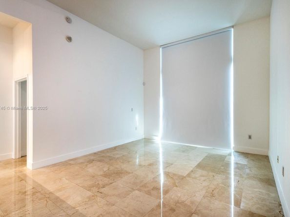 9055 SW 73rd Ct 707, Miami FL 33156