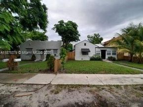 1925-1927 Rodman St, Hollywood FL 33020