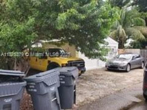 1925-1927 Rodman St, Hollywood FL 33020