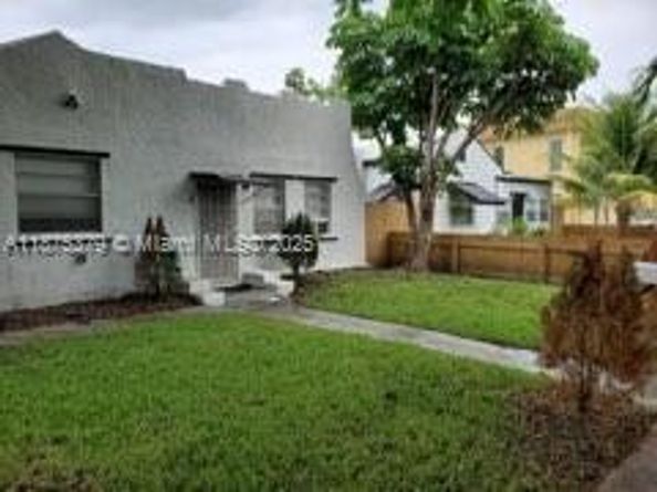 1925-1927 Rodman St, Hollywood FL 33020
