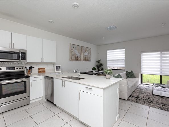 12949 SW 232nd Ln, Homestead FL 33032