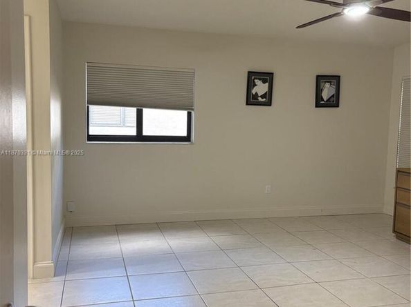 11527 SW 84th Ln, Miami FL 33173