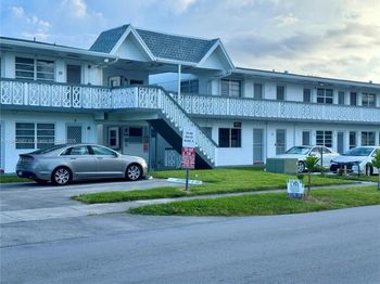 52 NE 204th St