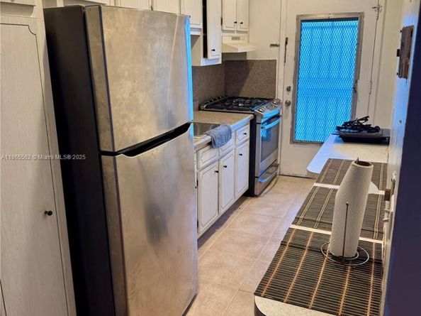 52 NE 204th St 32, Miami Gardens FL 33179