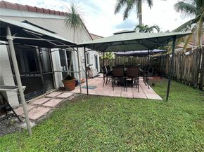 1327 Seagrape Cir, Weston FL 33326