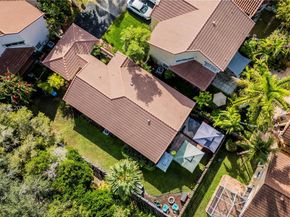 1327 Seagrape Cir, Weston FL 33326