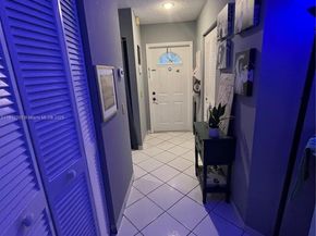 1327 Seagrape Cir, Weston FL 33326