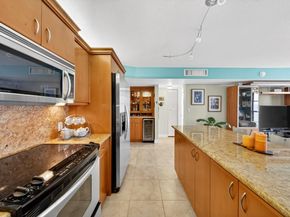 6423 Collins Ave 1204, Miami Beach FL 33141