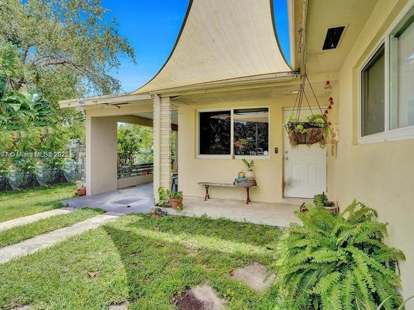 8347 E Dixie Hwy, Miami FL 33138