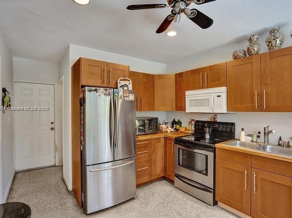 8347 E Dixie Hwy, Miami FL 33138