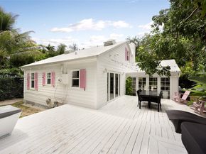 3951 Park Dr, Coconut Grove FL 33133