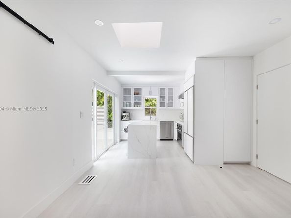 3951 Park Dr, Coconut Grove FL 33133