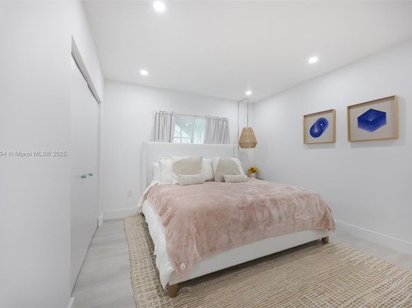 3951 Park Dr, Coconut Grove FL 33133