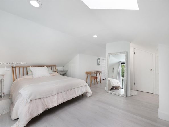 3951 Park Dr, Coconut Grove FL 33133