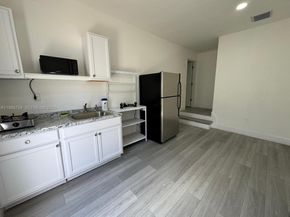 5995 NW 24th Ave, Miami FL 33142