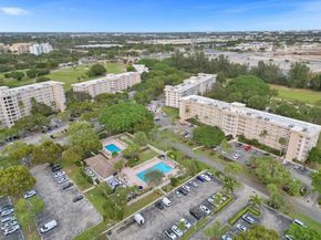 2651 S Course Dr 410, Pompano Beach FL 33069
