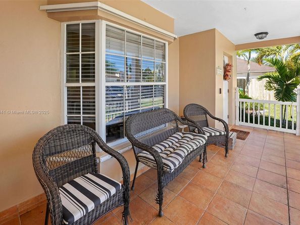 15846 SW 143rd Ct, Miami FL 33177