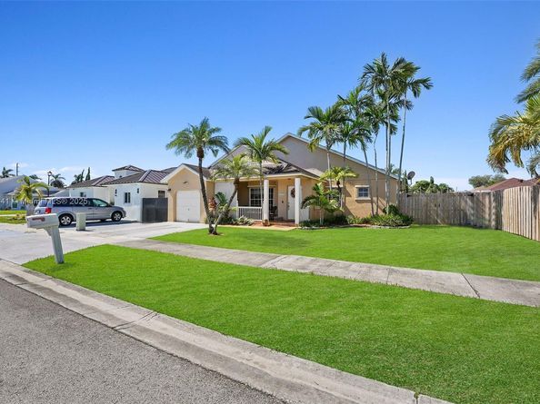 15846 SW 143rd Ct, Miami FL 33177
