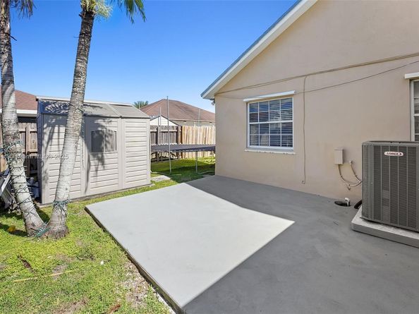 15846 SW 143rd Ct, Miami FL 33177