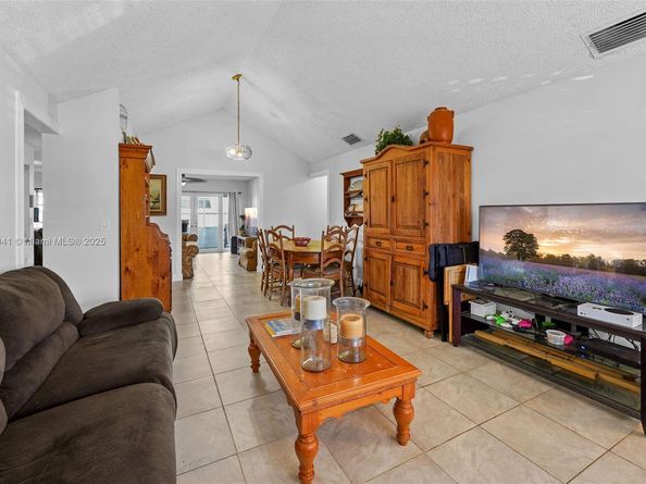 15846 SW 143rd Ct, Miami FL 33177