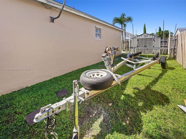 15846 SW 143rd Ct, Miami FL 33177