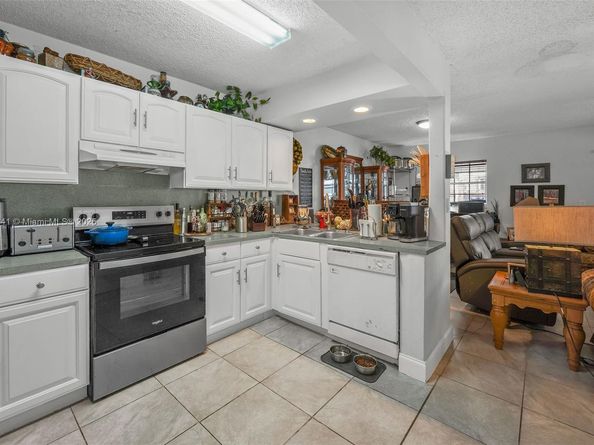 15846 SW 143rd Ct, Miami FL 33177
