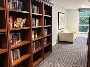 3500 Mystic Pointe Dr 302, Aventura FL 33180