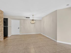 3500 Mystic Pointe Dr 302, Aventura FL 33180