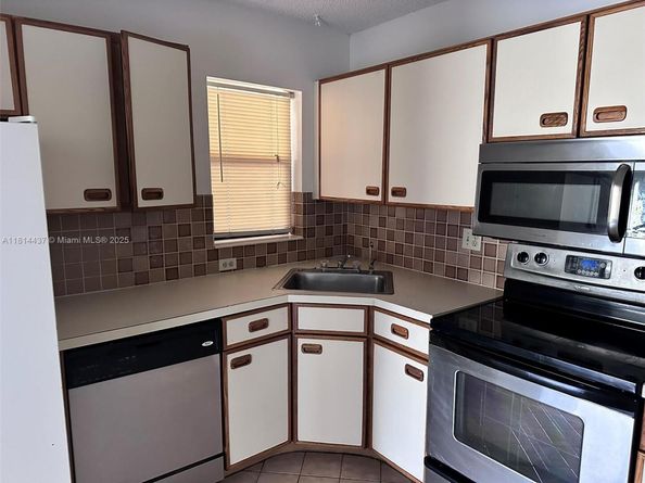 2526 N Carambola Cir N 1821, Coconut Creek FL 33066
