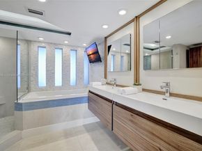 2800 E Sunrise Blvd PHG, Fort Lauderdale FL 33304