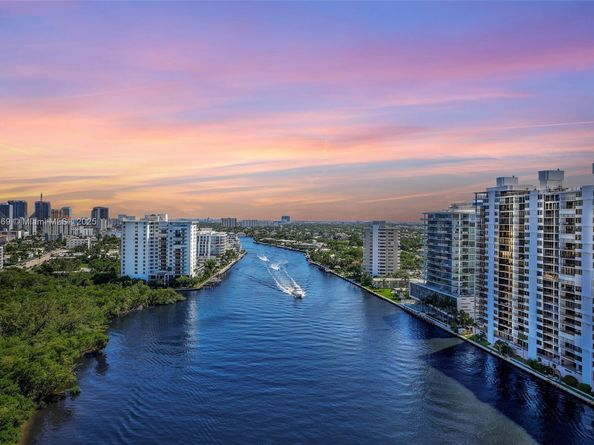 2800 E Sunrise Blvd PHG, Fort Lauderdale FL 33304