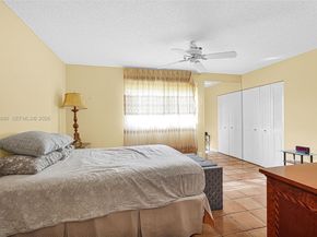 314 SE 10th St 103, Dania Beach FL 33004